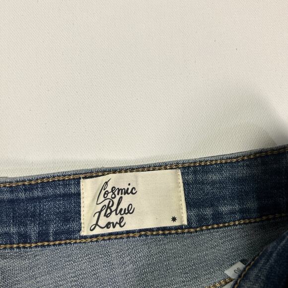 Cosmic Blue Love NWT Jean Shorts in Riptide Washed Cuffed Hem Size 30 - Picture 4 of 7